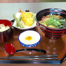 天ぷらうどん定食